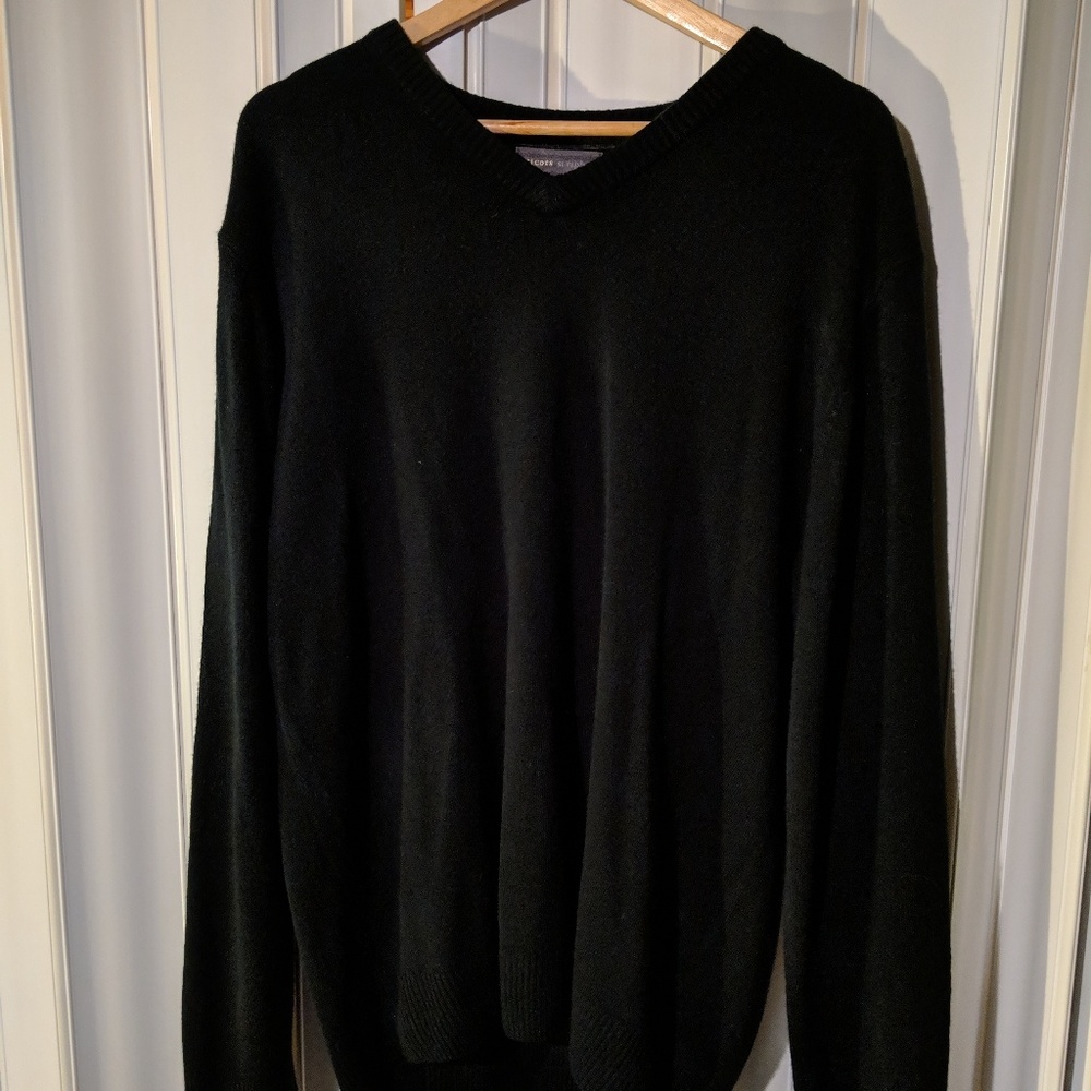 Tricots St. Raphael Black Formal Vneck Sweater